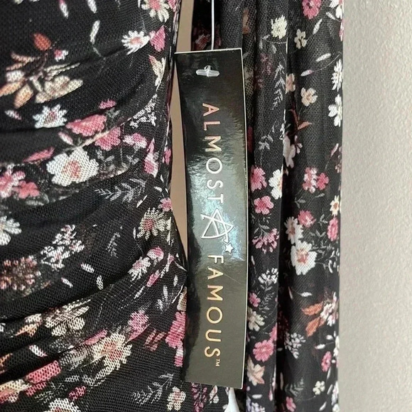 Almost Famous Black Floral Long Sleeve Crop Top With Built-in Bra - Picture 6 of 14